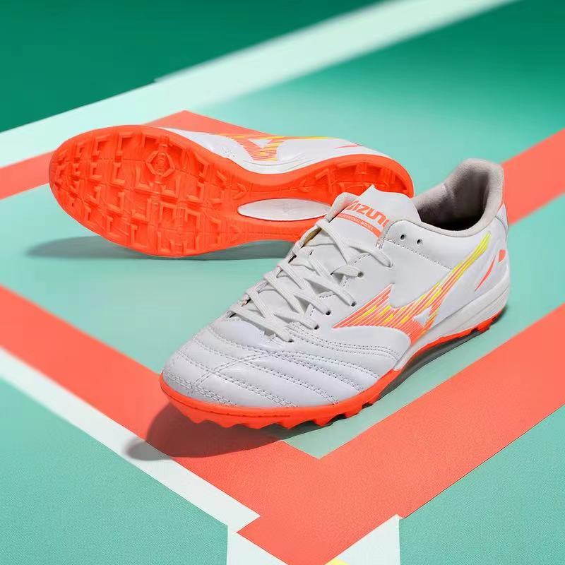  SP002687.39... Giày Bóng Đá Mizuno Neo 4 Pro Trắng Vạch Cam Đế Cam TF