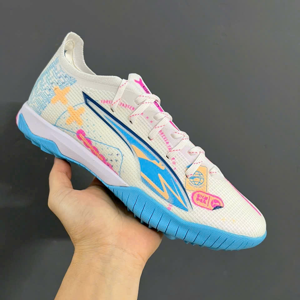 Giày Bóng Đá Puma Ultra 5 Ultimate Trắng Hồng Xanh Cổ Lửng TF
